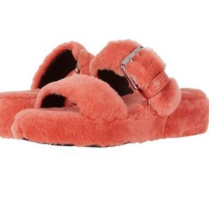 NWOT UGG Fuzz Yeah Slides Size 8
